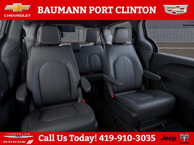 2027 Chrysler Pacifica LX
