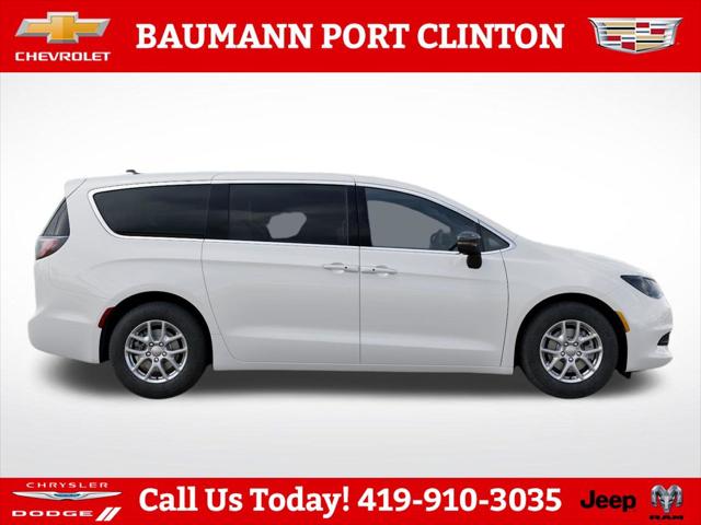 2027 Chrysler Pacifica LX