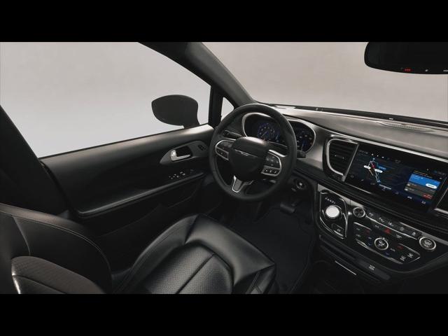 2027 Chrysler Pacifica Select AWD