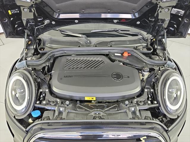 2024 MINI SE Hardtop Cooper