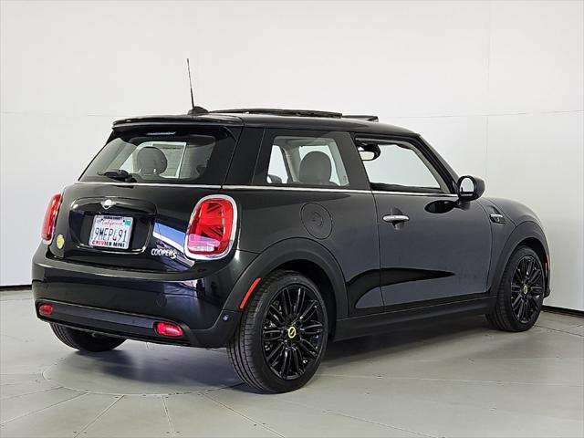 2024 MINI SE Hardtop Cooper