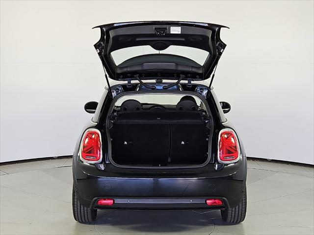 2024 MINI SE Hardtop Cooper