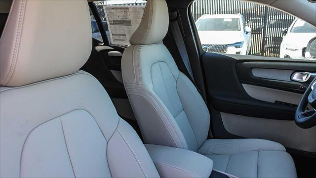 2026 Volvo XC40 Plus, B5 AWD Gas mild hybrid, Dark for sale in Cerritos, CA