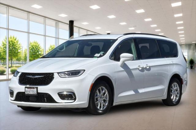 2022 Chrysler Pacifica Touring L