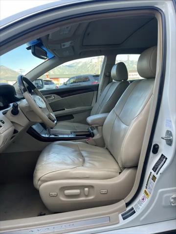 2008 Toyota Avalon XLS