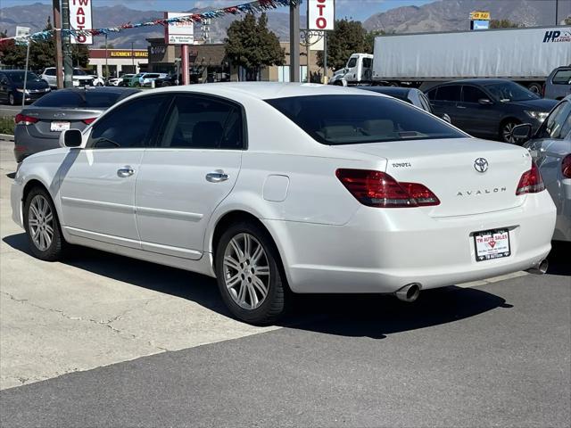 2008 Toyota Avalon XLS