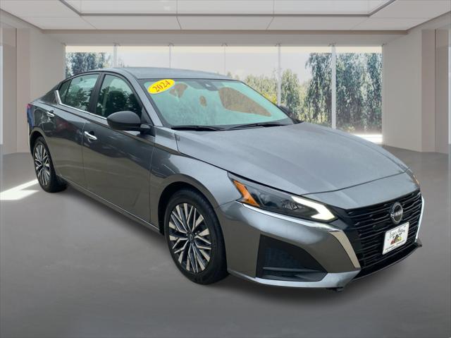 2024 Nissan Altima SV FWD for sale in Des Moines, IA
