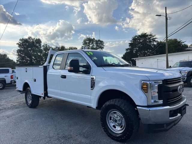 2019 Ford F-350 XL 4x4 4dr SuperCab 8 ft. LB SRW Pickup
