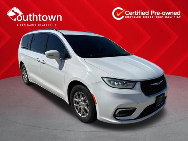 2021 Chrysler Pacifica Touring for sale in Indianola, IA
