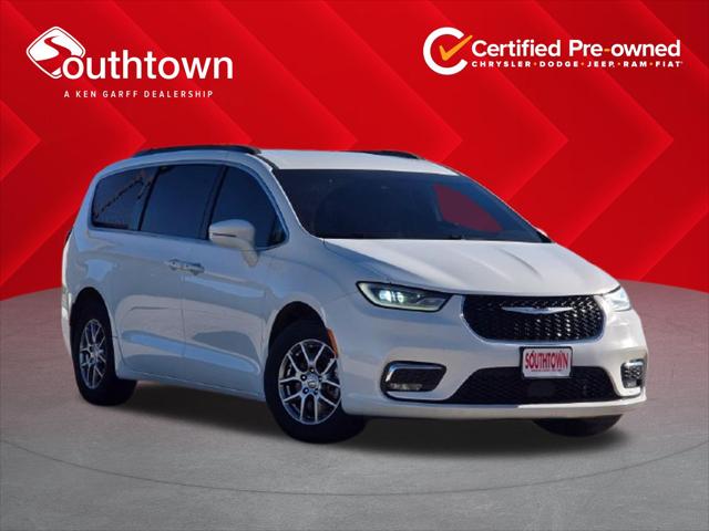 2021 Chrysler Pacifica Touring for sale in Indianola, IA