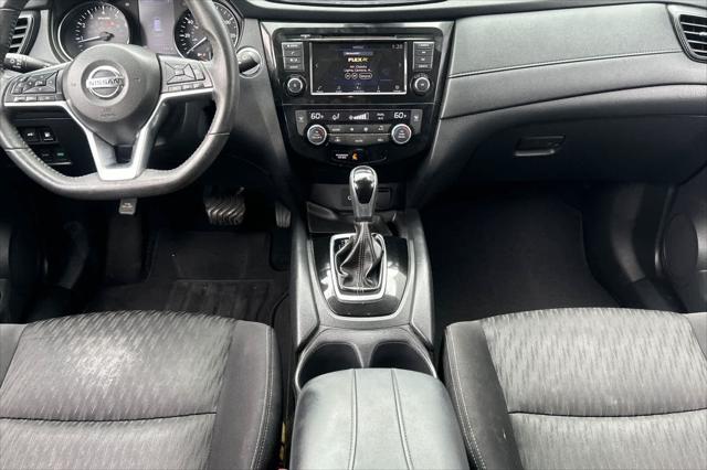 2020 Nissan Rogue SV FWD