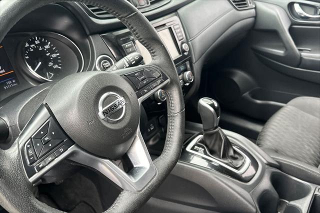 2020 Nissan Rogue SV FWD
