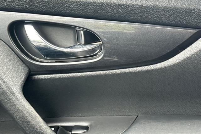2020 Nissan Rogue SV FWD