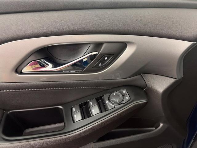 Used 2023 Chevrolet Traverse AWD LT Cloth For Sale in Cortland, NY