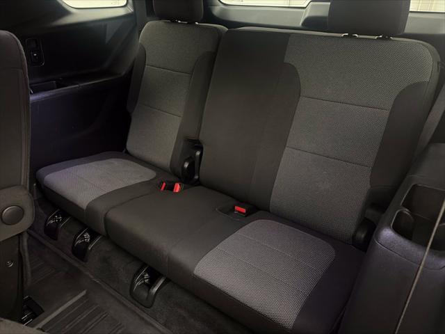 Used 2023 Chevrolet Traverse AWD LT Cloth For Sale in Cortland, NY