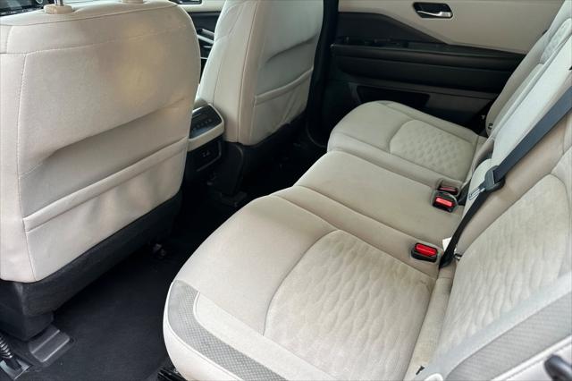 2022 Nissan Pathfinder SV 2WD