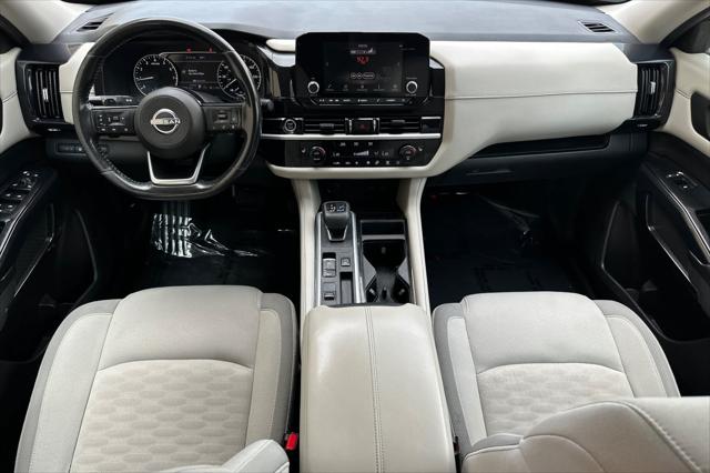2022 Nissan Pathfinder SV 2WD