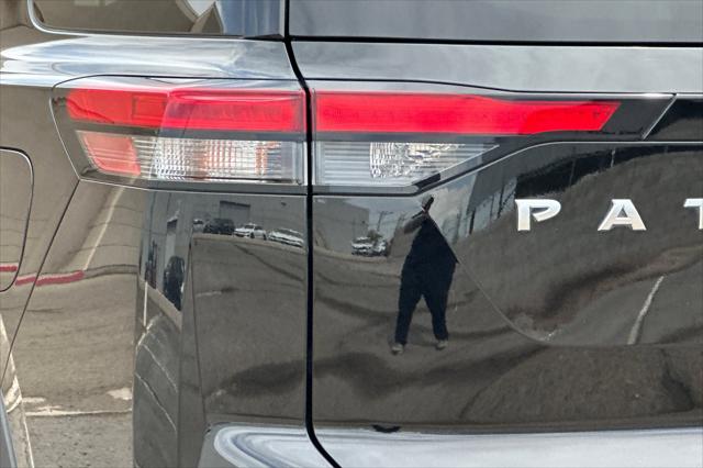 2022 Nissan Pathfinder SV 2WD