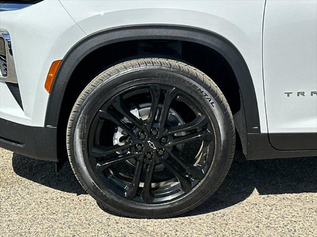 2027 Chevrolet Traverse FWD LT