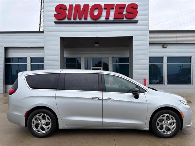 2024 Chrysler Pacifica Limited for sale in Minooka, IL