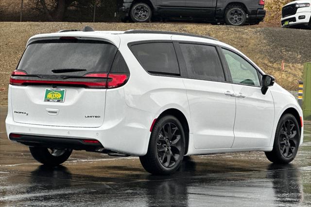 2027 Chrysler Pacifica Limited