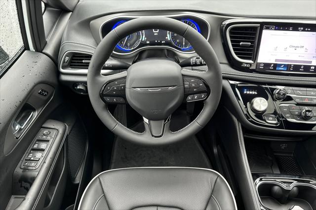 2027 Chrysler Pacifica Limited