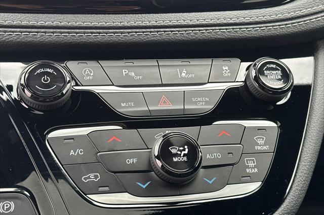 2027 Chrysler Pacifica Limited