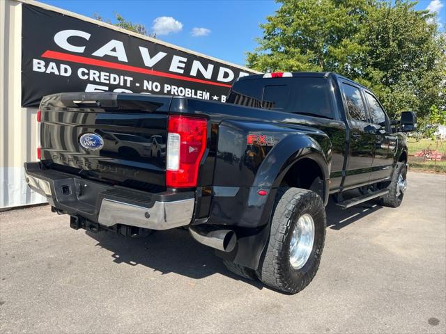2017 Ford F-350 LARIAT