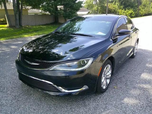 2017 Chrysler 200 Limited Platinum for sale in Henderson, KY