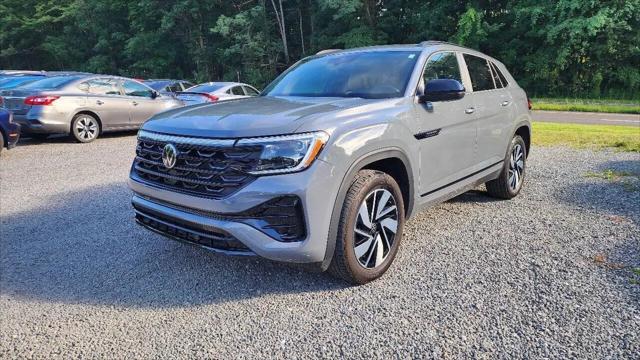 2025 Volkswagen Atlas Cross Sport 2.0T SEL R-Line Black for sale in Burton, OH