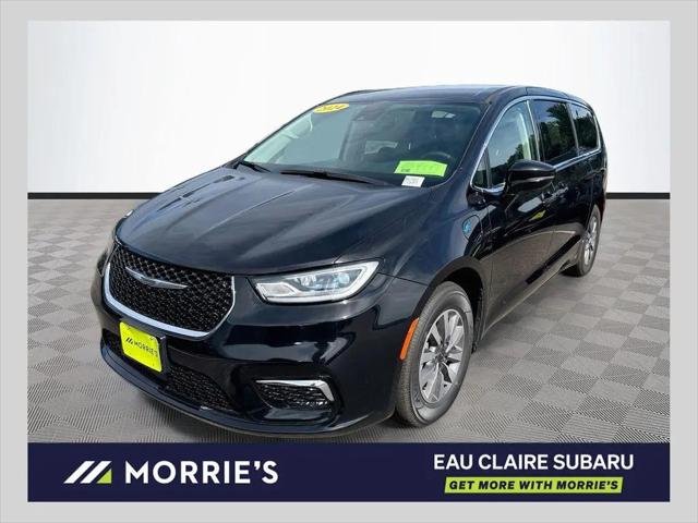 2024 Chrysler Pacifica Hybrid Select for sale in Eau Claire, WI