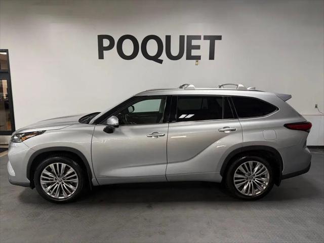 2023 Toyota Highlander Hybrid Platinum for sale in Golden Valley, MN