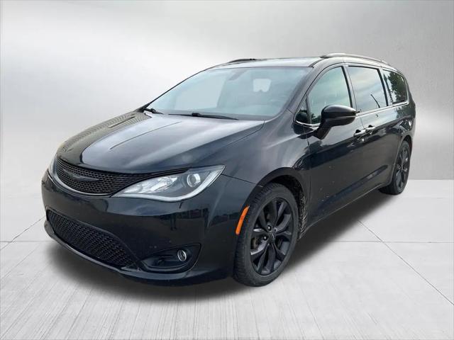 2019 Chrysler Pacifica Limited for sale in Hillsdale, MI