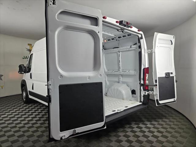 2025 Ram ProMaster 2500 Cargo Van Tradesman High Roof 136 WB w/Pass Seat