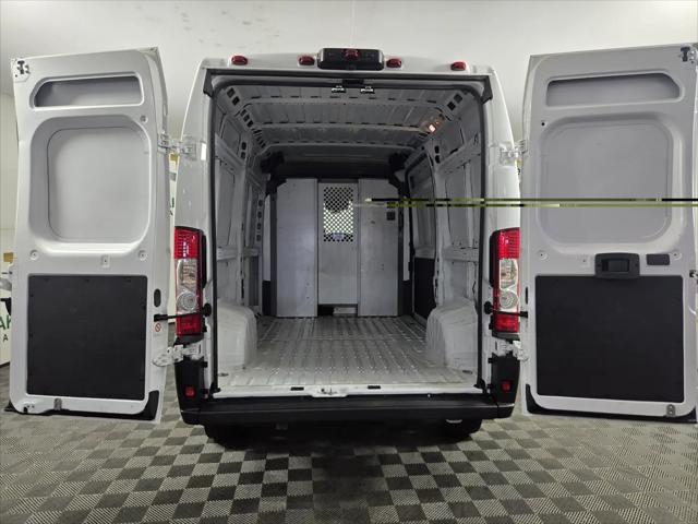 2025 Ram ProMaster 2500 Cargo Van Tradesman High Roof 136 WB w/Pass Seat