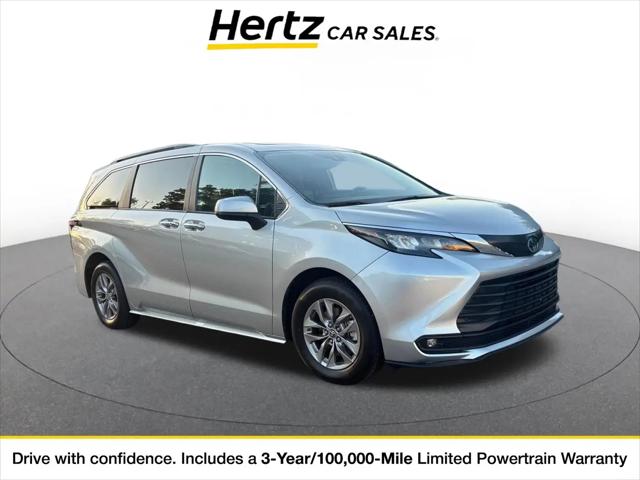 2025 Toyota Sienna XLE for sale in Florissant, MO