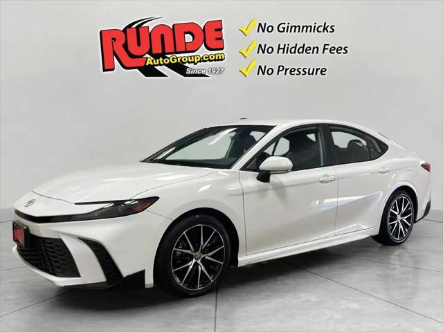 2025 Toyota Camry SE for sale in Manchester, IA