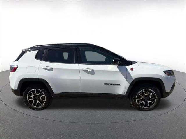 2025 Jeep Compass Trailhawk 4x4