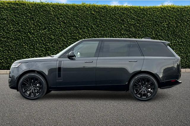 2027 Land Rover Range Rover SE