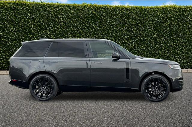 2027 Land Rover Range Rover SE