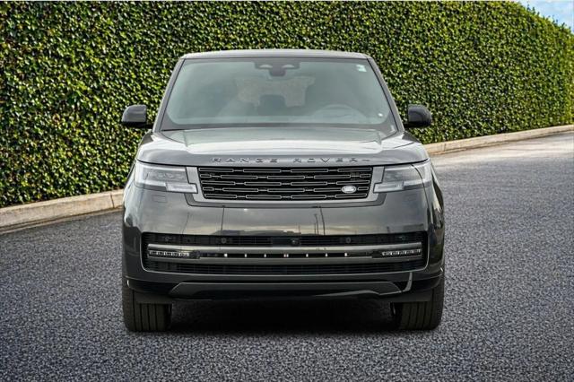 2027 Land Rover Range Rover SE