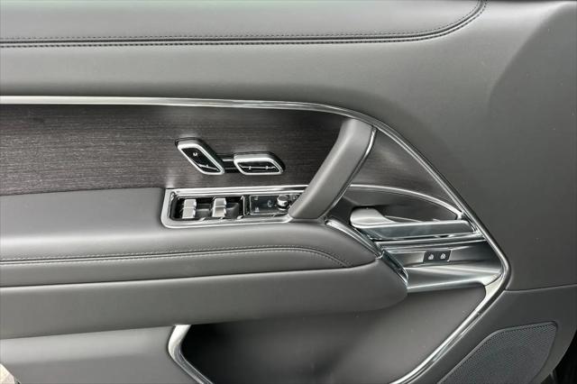 2027 Land Rover Range Rover SE