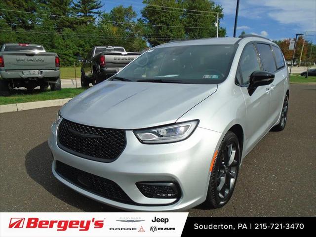 2026 Chrysler Pacifica Select for sale in Souderton, PA