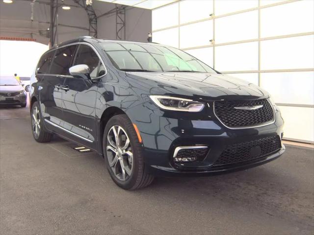 2024 Chrysler Pacifica Pinnacle AWD for sale in Elmhurst, IL