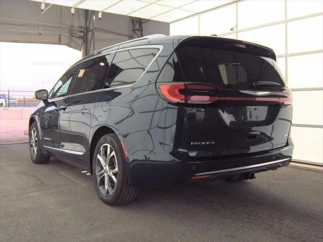 2024 Chrysler Pacifica Pinnacle AWD