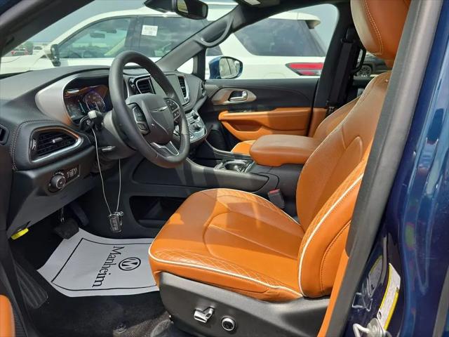 2024 Chrysler Pacifica Pinnacle AWD