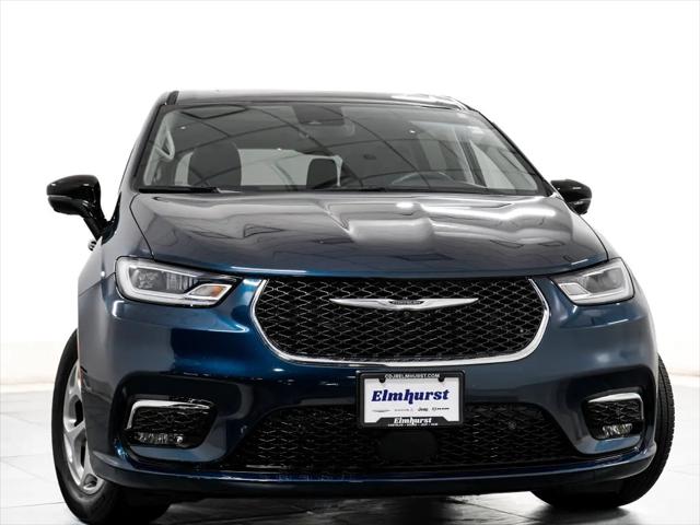 2024 Chrysler Pacifica Limited AWD