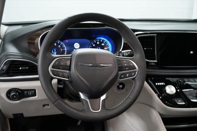 2024 Chrysler Pacifica Limited AWD