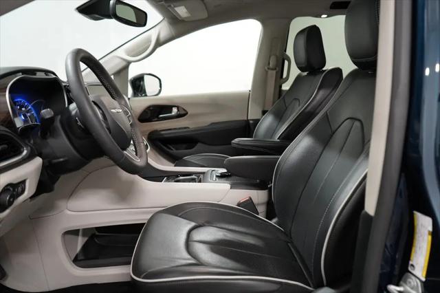 2024 Chrysler Pacifica Limited AWD