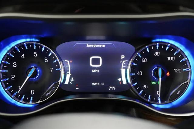 2024 Chrysler Pacifica Limited AWD